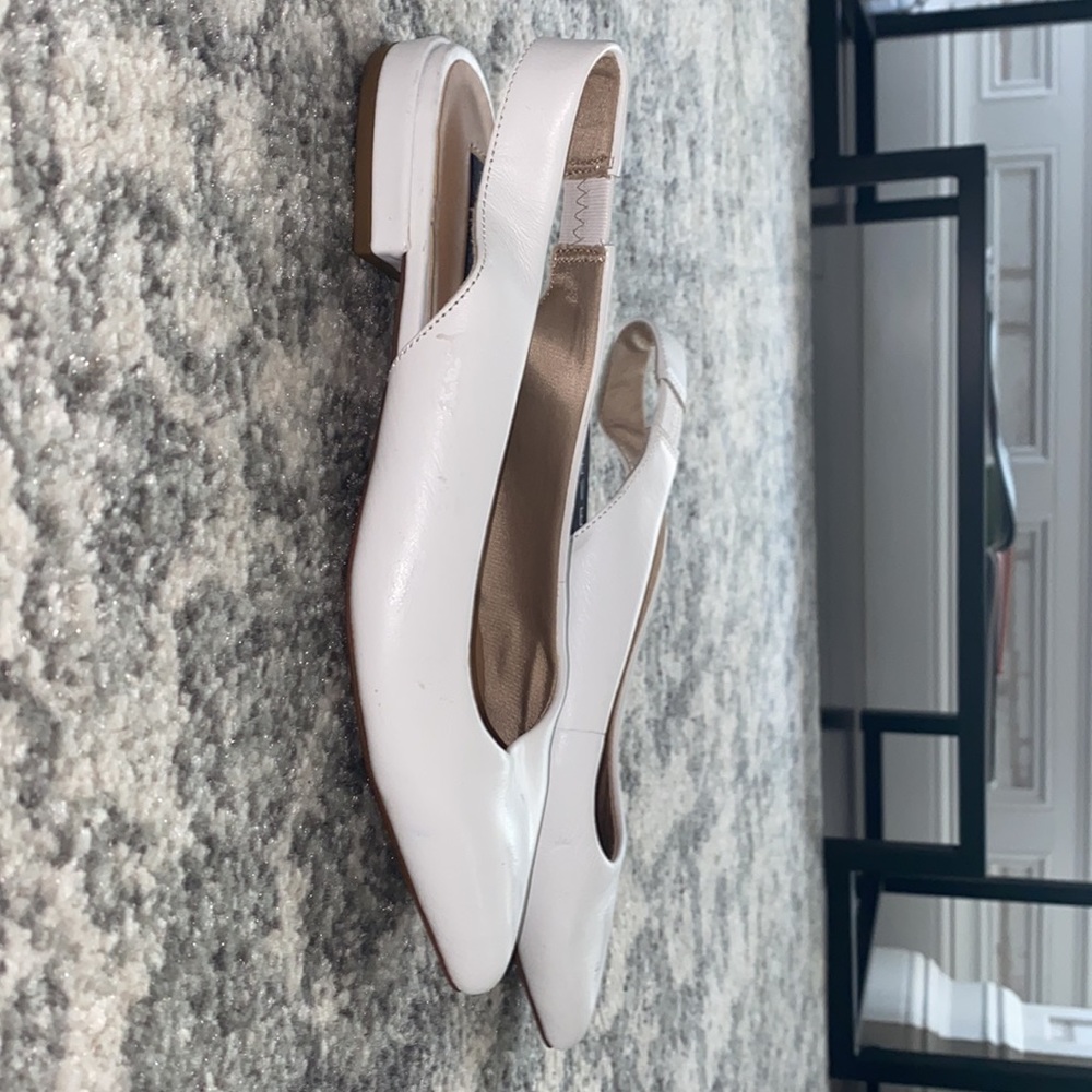 Steven by Steve Madden White Flats Size 6